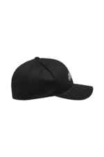Black Nike baseball cap with curved brim and embroidered swoosh logo, ideal for sports and casual wear.