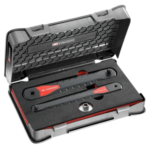 Facom set of 2 AXS extensions in a compact black and red case, designed for precise mechanical work.